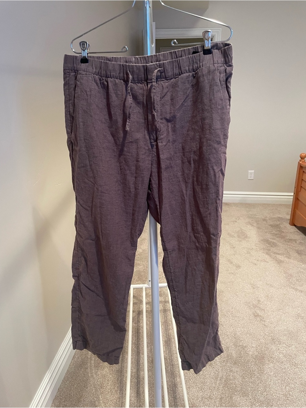 H&M Men's Linen-Blend Drawstring Pants in Dark Brown